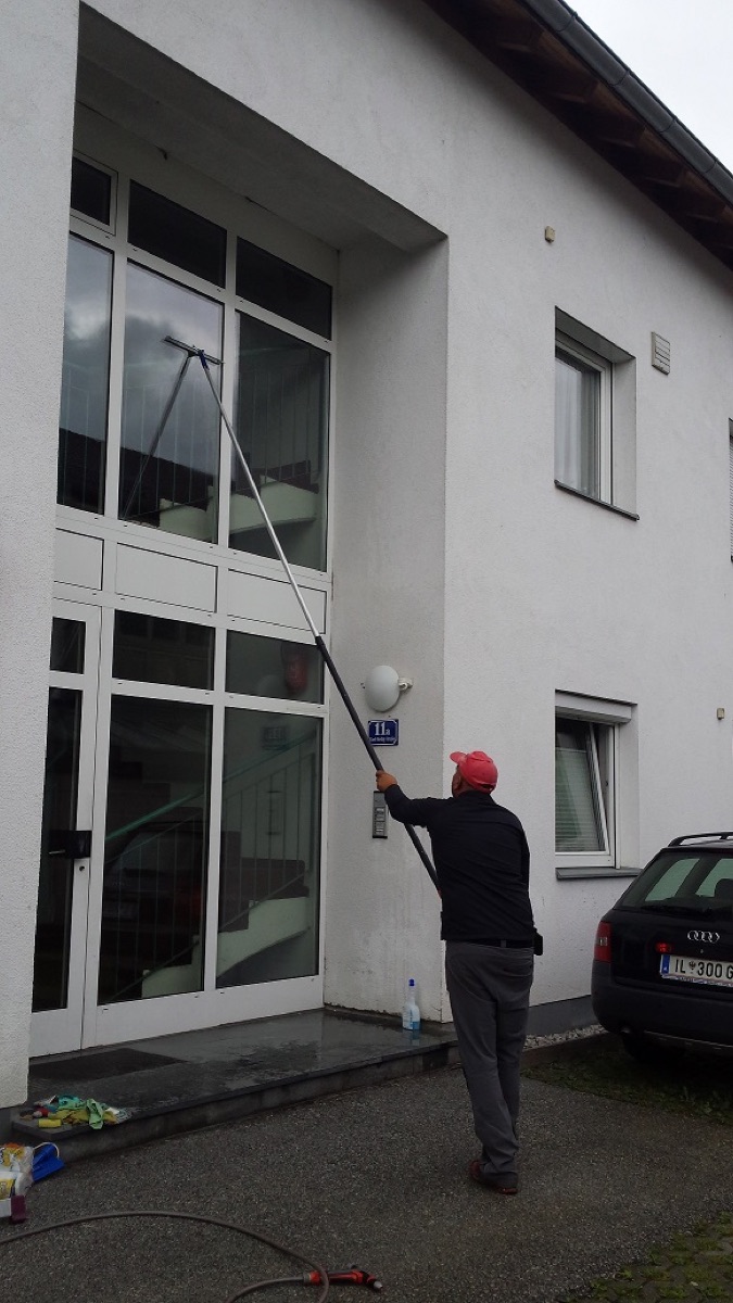 Fensterputzen und vieles mehr